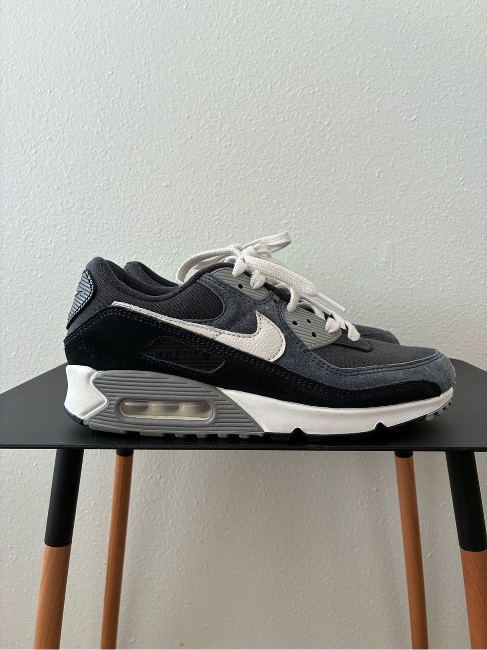 Nike Air Max 90 Premiums in Off Noir
